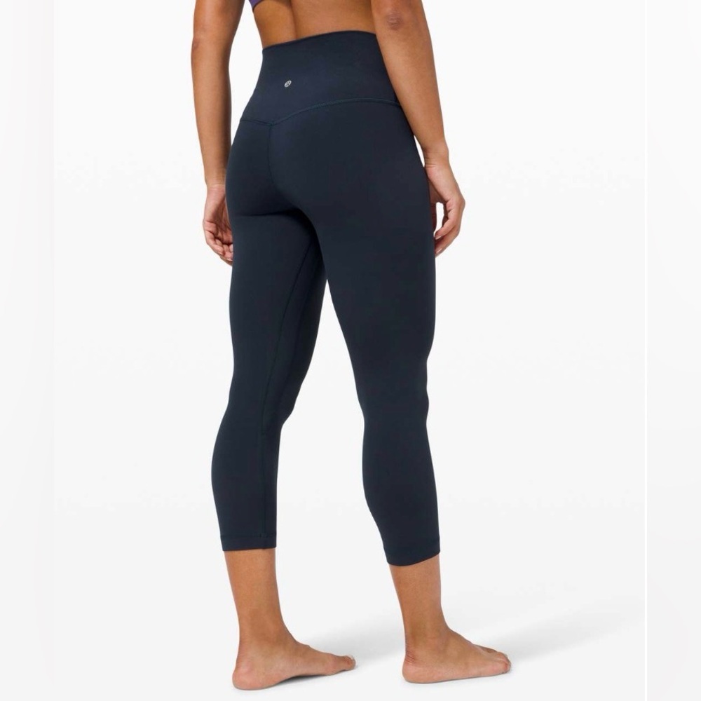 lululemon athletica align crop 21” true navy sz 12